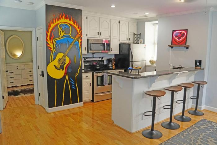 Historic Honky Tonk Hideaway