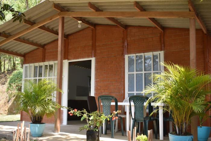 Rancho Super Cheers Pance Naturaleza y Aves, Cali, Colombia