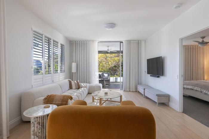 Bulimba Bliss Elegant, Airy & Scenic Getaway