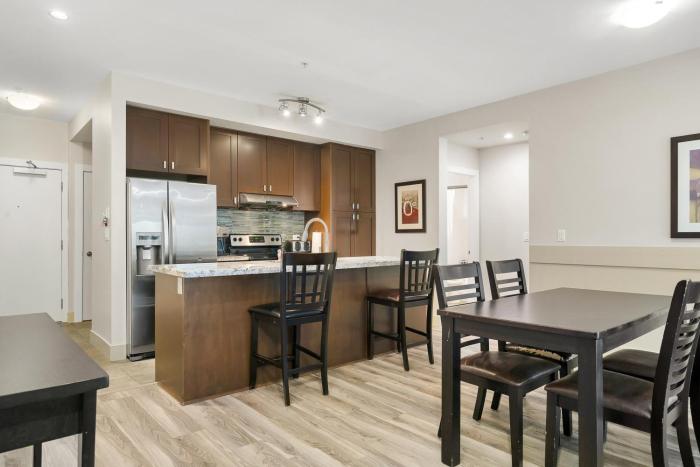 2BR Suite with Scenic Views