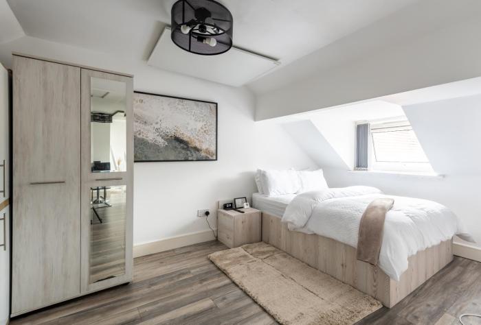 Cosy Suite Sleeps 3 with Parking