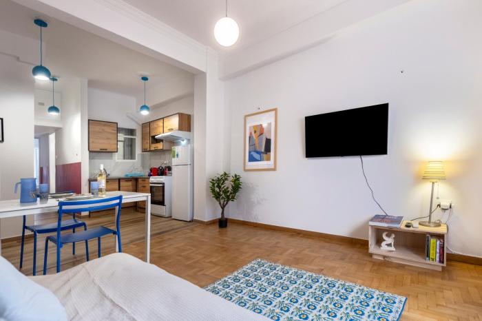 Charming, Comfy Stay in Kypseli, Athens Center