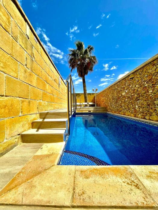 Ta Rozi 5 Bedrooms, 6 Bathrooms and private pool