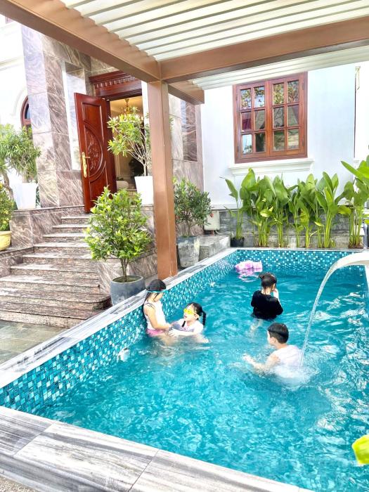 Biệt thự DELUXE VILLA 5 phòng ngủ 6 giườn lớn