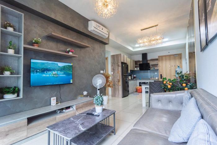 Modern Apartment Near Airport SGN 2BR,2WC Full Amenities