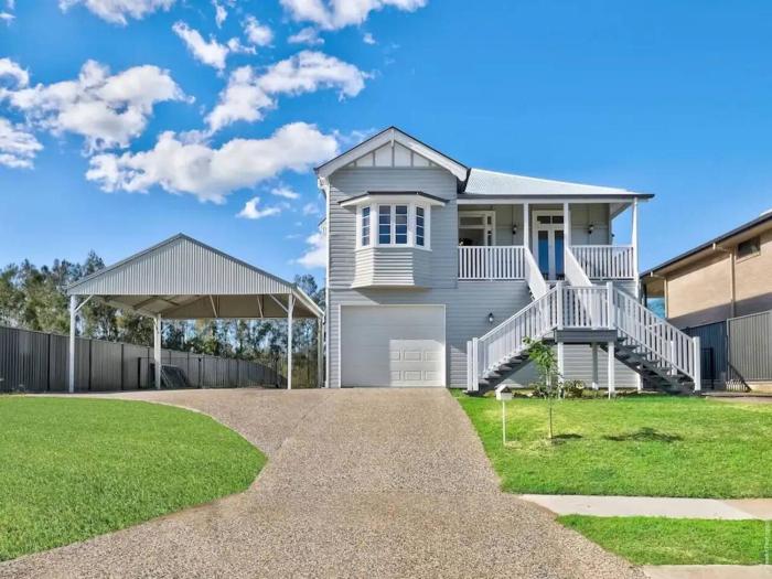 Hamptons House On Fraser Coast