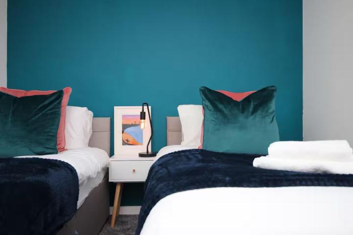 Home with Ocean View - Contractors and Families