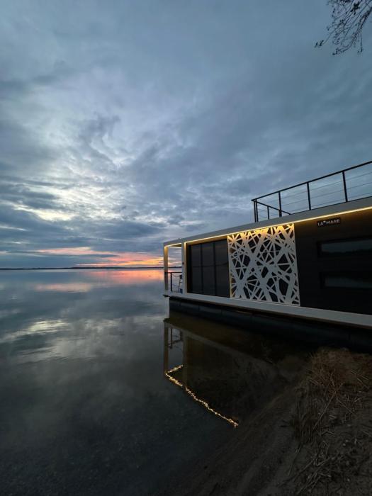 Houseboat Nowe Guty