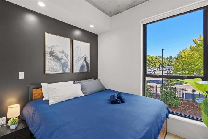 Luxe King 2BR Suite in South End Charlotte