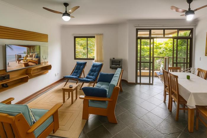 Apartamento Amplo - Praia Enseada - Beach Host