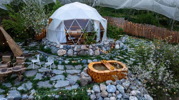 Glamoreo - The Walnut Glamp