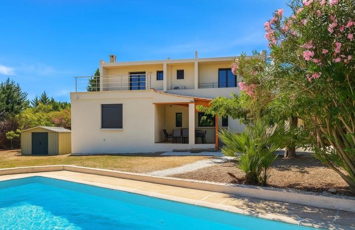 Villa avec piscine à La Favière - 7min de la mer