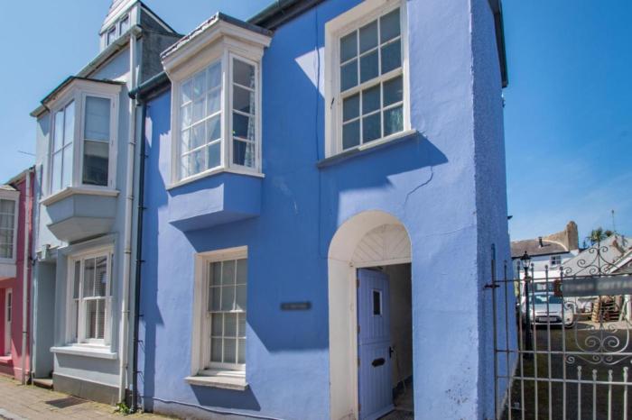Alpha Cottage - Tenby