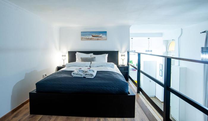 M&S CENTRAL Apartment - Entire APT in the center of Budapest