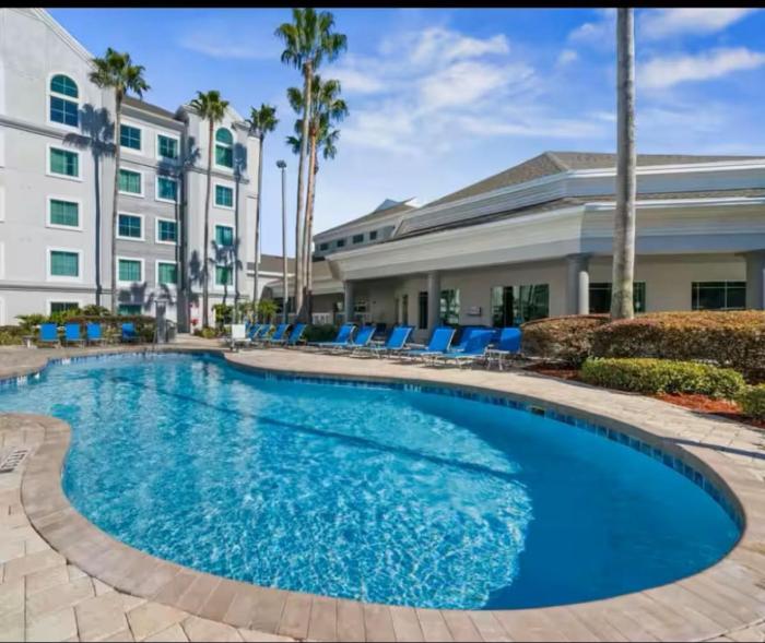 Peaceful Condo With Free Shuttle To Parks