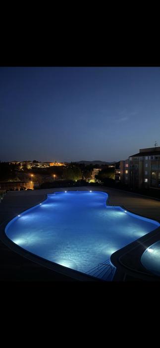 Charmant appartement 2 à 5personnes avec piscine à Fréjus