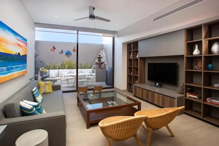 Impressive Condo With Jacuzzi near Medano Beach