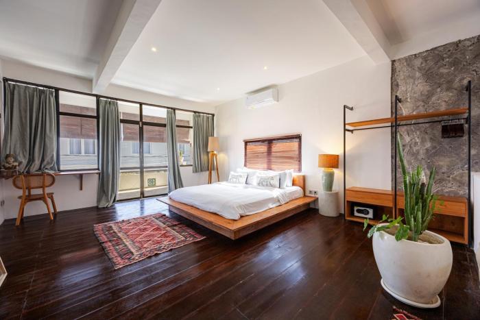 Rustic Modern Balinese Loft in Canggu 5 minutes to The Beach