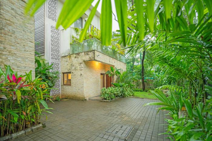 Casa Del Mar 4-BHK Villa with Pool, Bars, TV Lounge, Gazebo & Terraces