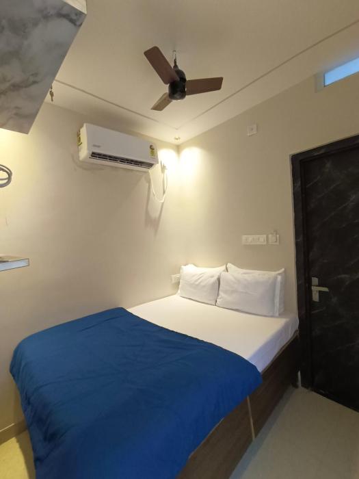 Shree Murlidhar Residency - Couple friendly