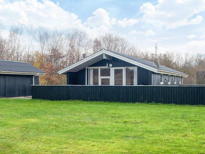 6 person holiday home in Hemmet-By Traum