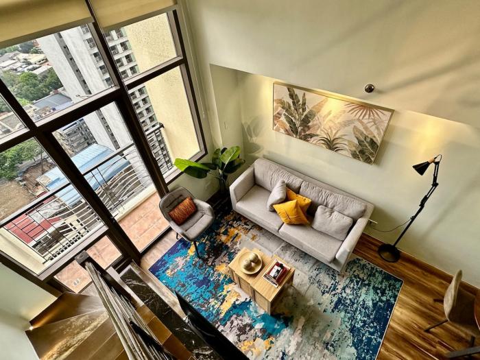 Huge 100-SQM 3BR Loft near Greenbelt Makati