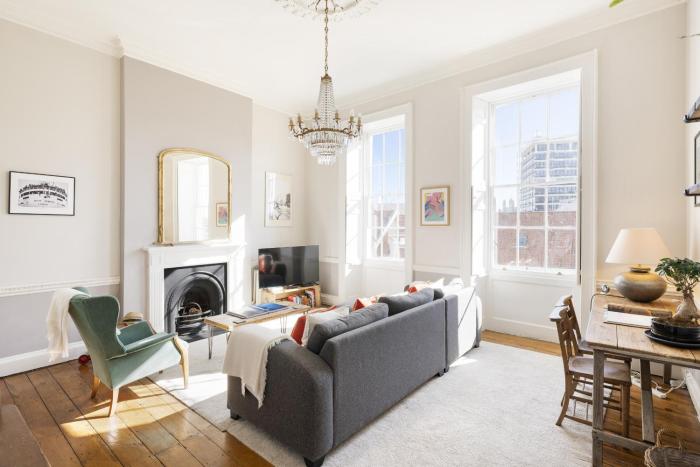 Stunning City Centre Living with Parking