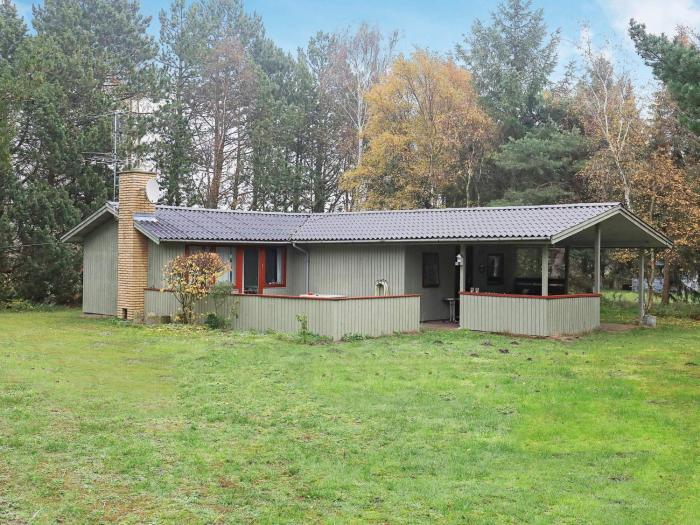 6 person holiday home in Rødby