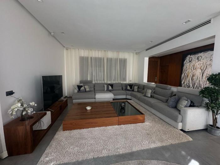 Villa Inaya ,Moderne avec Piscine ,15 min duCentre