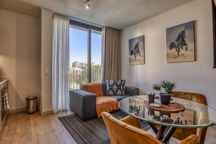 Luxe Rosebank Retreat