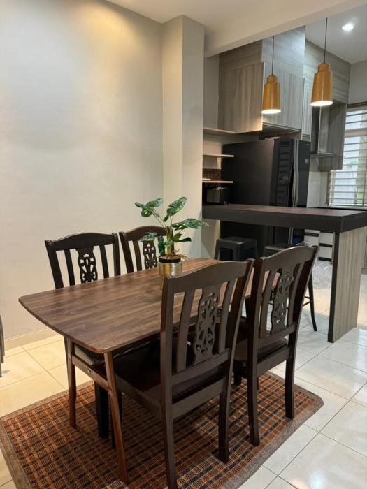 Sumayyah Tulip Quayside Shah Alam - Cozy 4BR Family Stay