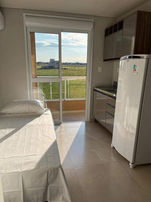 Studio Novo Individual com Sacada e Garagem em Camobi ao Lado da UFSM