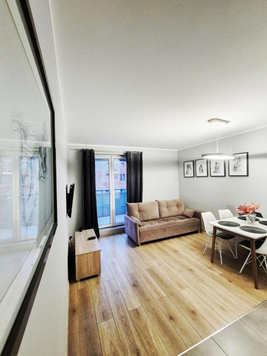 TK Apartments Dąbrowskiego