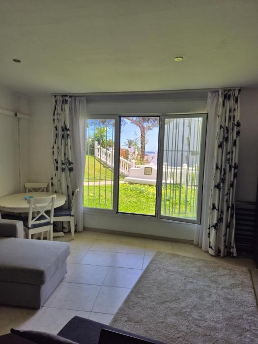 Apartment beachside in Calahonda