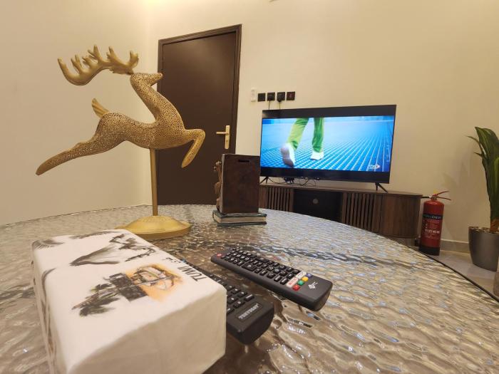 Stylish 1BR with Living Room and Kitchen - Al Munsiyah