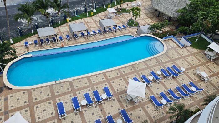 Studio Apartment with two double beds at Solarium in Playa Coronado