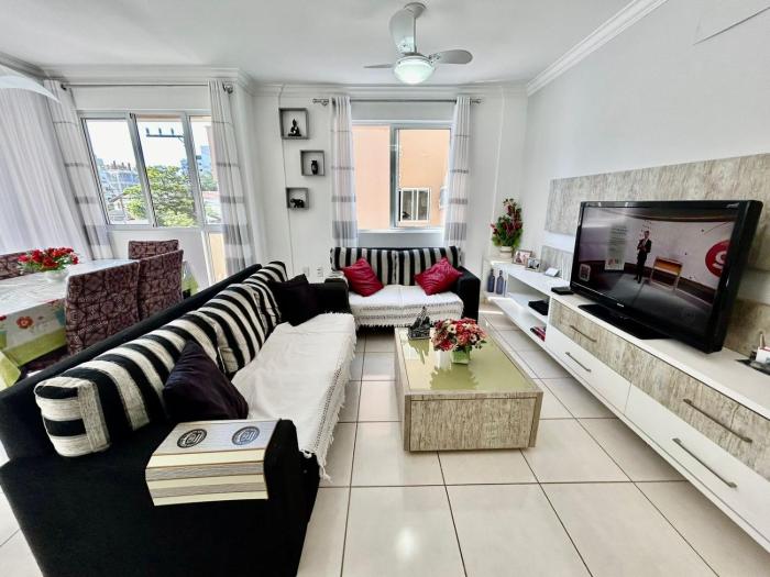 Apartamento 3 Quartos 300m da praia