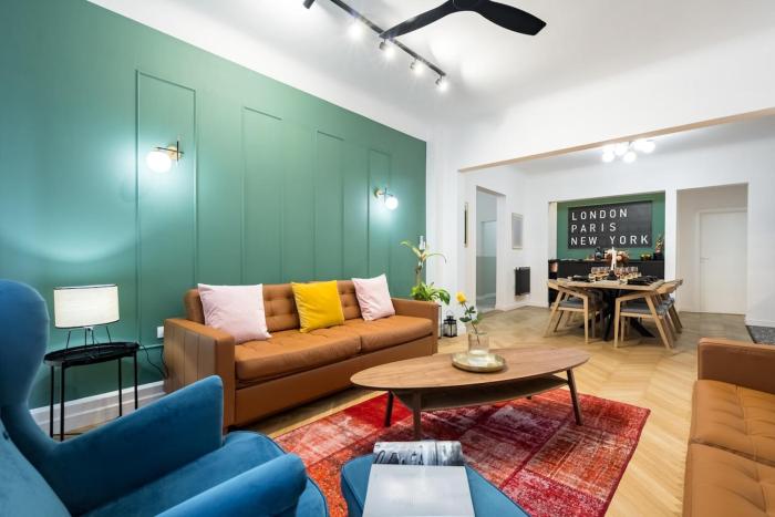 All around the world 4BR Apartment - City Center