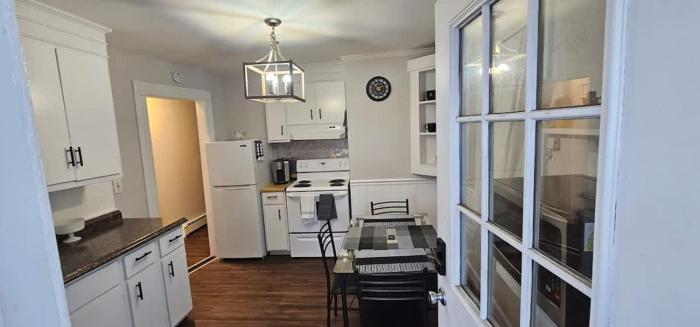 Private Apt In Middletown-wesleyan