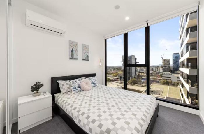 Trio BoxHill Lux Entire 3Bedroom Apt with car park and prime location