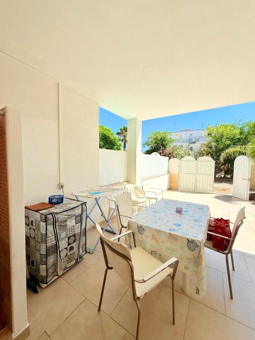 A 100 m dalla spiaggia