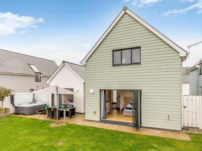 3 Bed in Westward Ho 48845