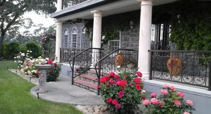 Villa Montecillo Wine Country Retreat with Pool and Vineyard Views