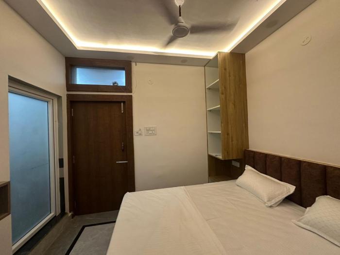 HIBISCUS Hotel and Banquet