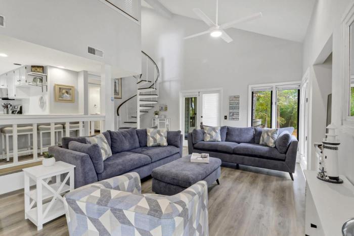 Palmetto Dunes Villa Walk to Beach Golf & Pool