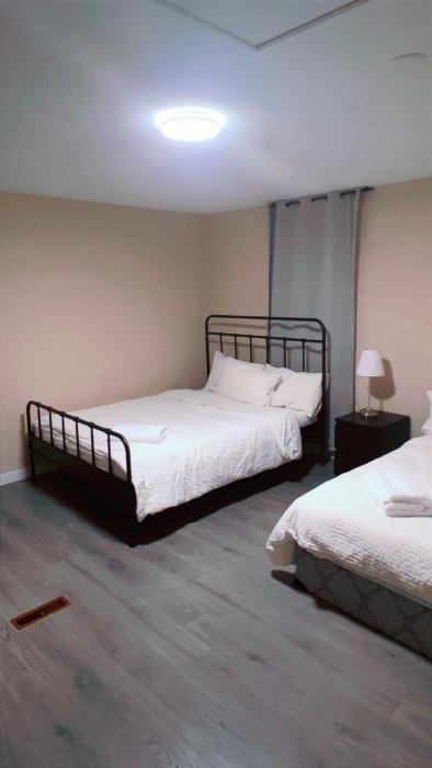 Cozy Home near Downtown, UBC and YVR airport