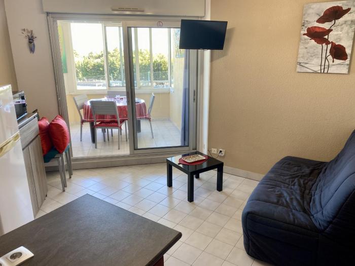 Appartement 2 pièces avec parking, à 150m de la plage - FR-1-338-13