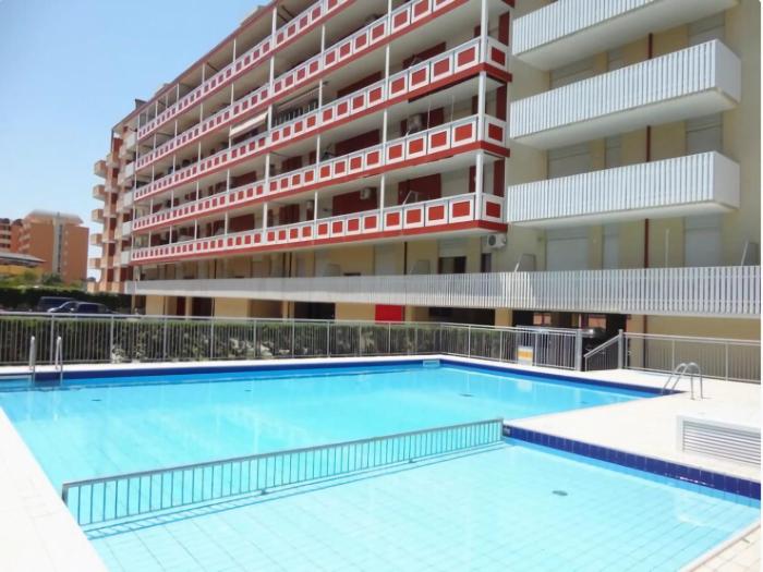Apartment in Caorle near Sea Beach & Pool