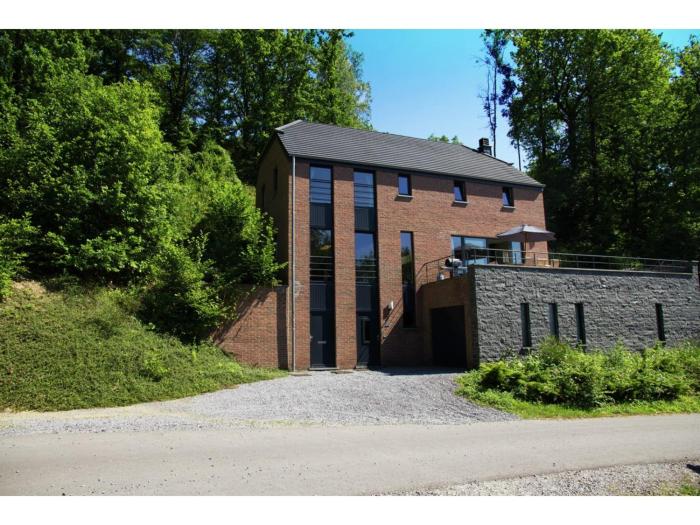Durbuy Villa with Sauna