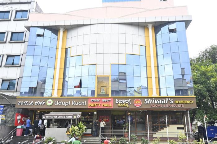 Hotel Shivaals Residency